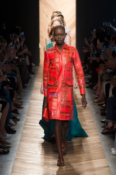 Look 57